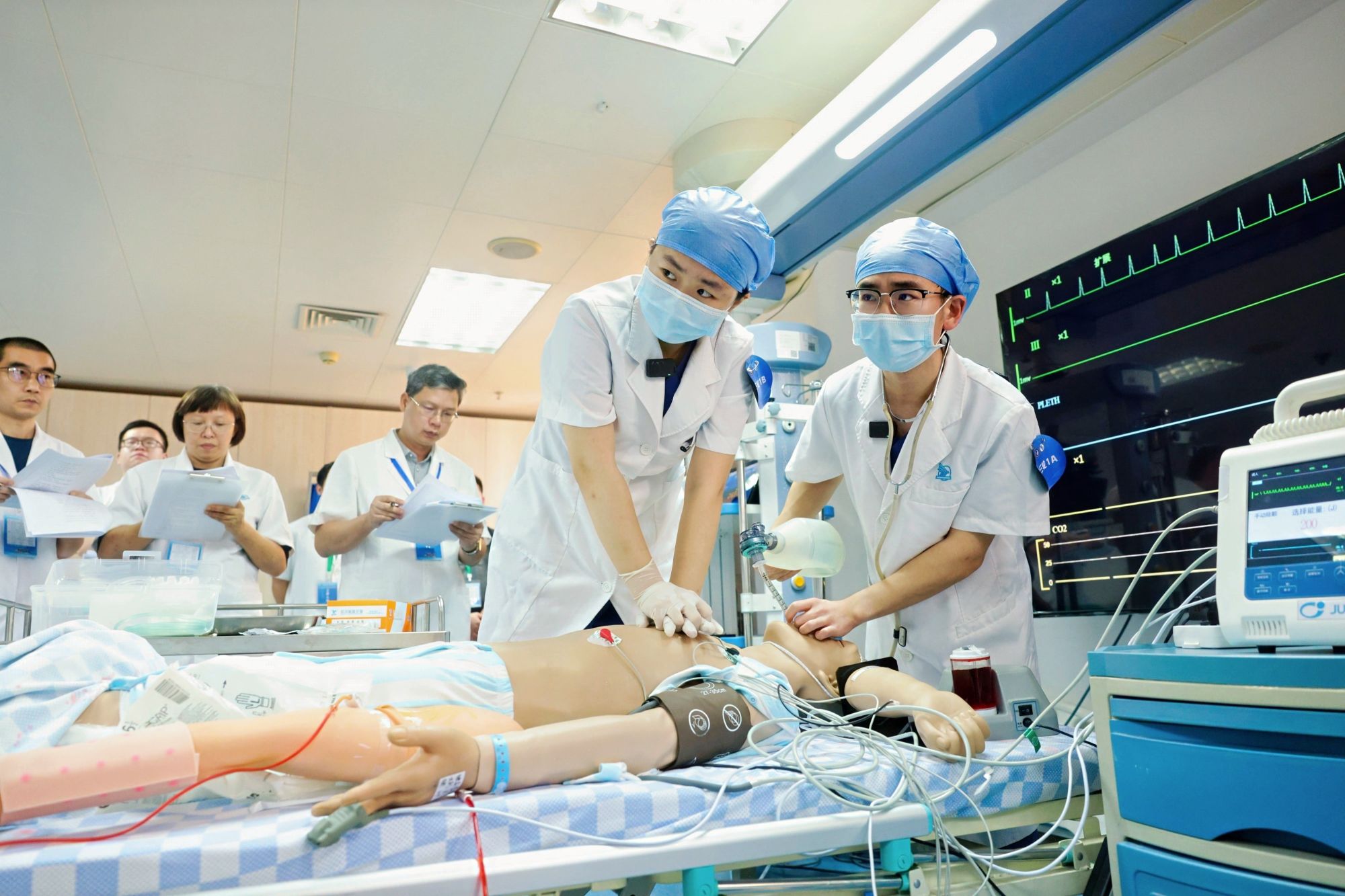 广州医科大学第十五届大学生医学技术技能大赛决赛在附属清远医院举办